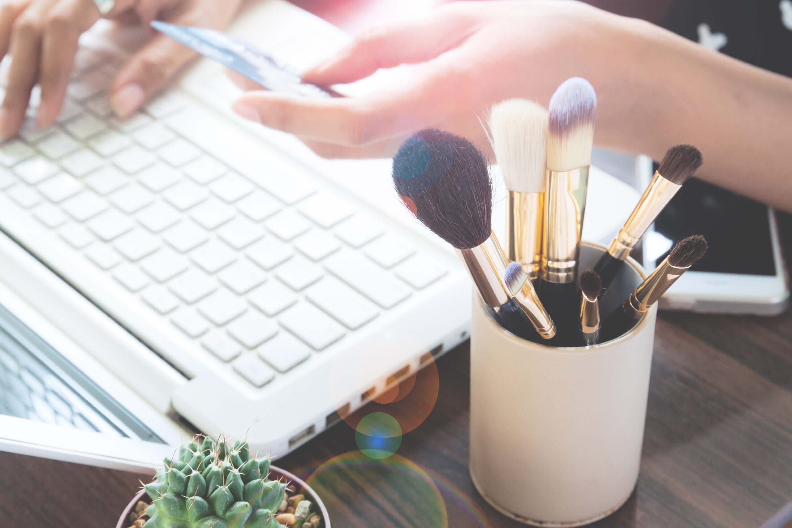 Acheter Younique en France : guide complet pour trouver et commander vos produits officiels