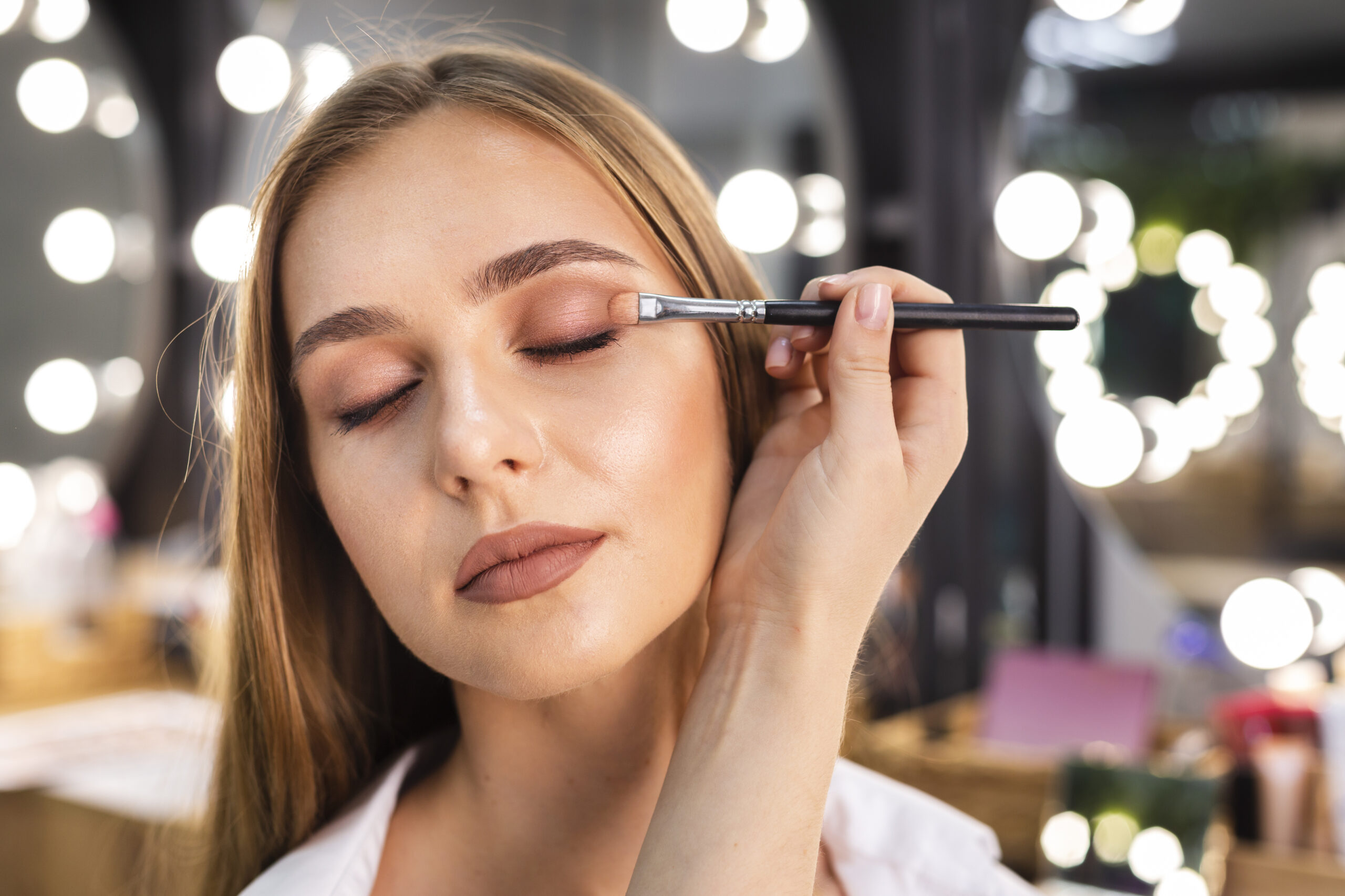 Comment choisir ton maquillage Younique : guide complet