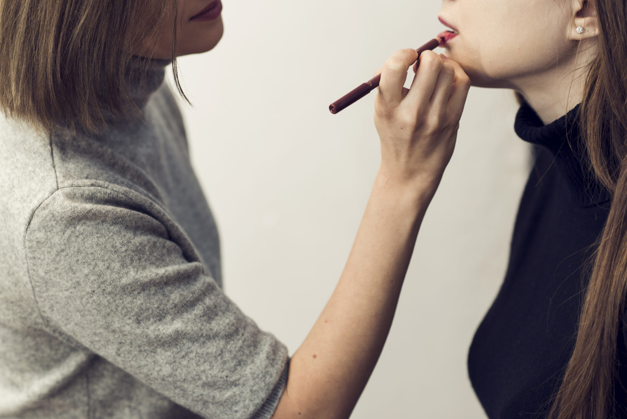 Younique vs L’Oréal : comparatif maquillage honnête et complet (2026)